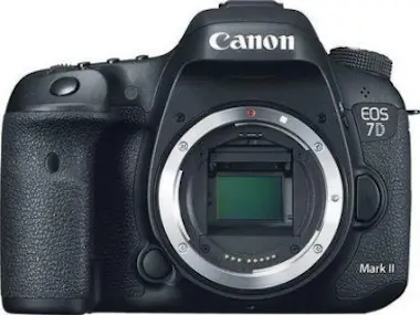 Canon Canon EOS 7D Mark II + 15-85mm Canon Canon EOS 7D Mark II + 15-85mm
