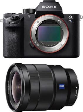Sony Sony ALPHA 7S II + SEL Vario-Tessar T* FE 16-35 mm Sony Sony ALPHA 7S II + SEL Vario-Tessar T* FE 16-35 mm