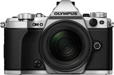 Olympus Olympus OM-D E-M5 Mark II + M.ZUIKO ED 12-40mm MIL