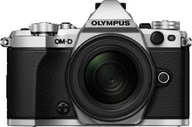 Olympus Olympus OM-D E-M5 Mark II + M.ZUIKO ED 12-40mm MIL Olympus Olympus OM-D E-M5 Mark II + M.ZUIKO ED 12-40mm MIL