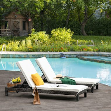 Outsunny Set de 2 Tumbonas de Ratán Chaise Longue con Cojin Outsunny Set de 2 Tumbonas de Ratán Chaise Longue con Cojin