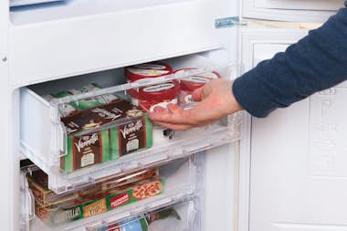 Indesit Indesit CAA 55 1 nevera y congelador Independiente Indesit Indesit CAA 55 1 nevera y congelador Independiente