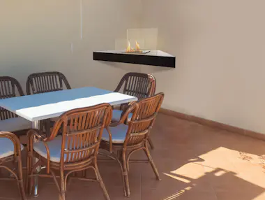 Purline Chimenea de etanol, diseño mural para esquina Purline Chimenea de etanol, diseño mural para esquina