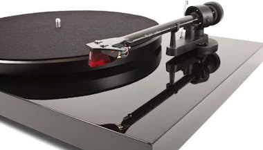 Pro-ject Debut Carbon Aniversario Negro Brillante Pro-ject Debut Carbon Aniversario Negro Brillante