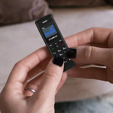 Zanco Mini Teléfono Bluetooth Micro SIM Llamadas SMS Tin Zanco Mini Teléfono Bluetooth Micro SIM Llamadas SMS Tin