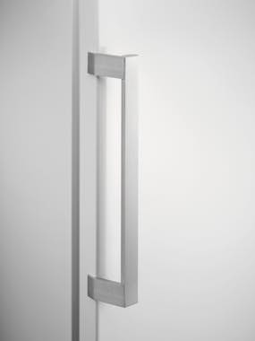 AEG AEG RKB638E5MW frigorífico Independiente 390 L E B AEG AEG RKB638E5MW frigorífico Independiente 390 L E B