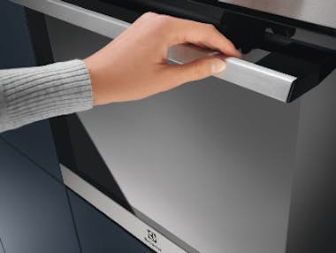 Electrolux Electrolux EOF3H40BX 65 L A Negro, Acero Electrolux Electrolux EOF3H40BX 65 L A Negro, Acero