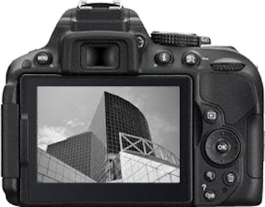 Nikon D5300 (Cuerpo)