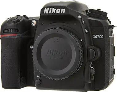 Nikon D7500 Cuerpo + AF-P 18-55mm F/3.5-5.6G VR + AF-P 7 Nikon D7500 Cuerpo + AF-P 18-55mm F/3.5-5.6G VR + AF-P 7