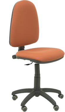 Piqueras y Crespo Silla Ayna bali marrón ruedas de parqué Piqueras y Crespo Silla Ayna bali marrón ruedas de parqué