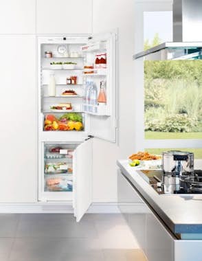 Liebherr Liebherr ICN 3314 nevera y congelador Integrado Bl Liebherr Liebherr ICN 3314 nevera y congelador Integrado Bl