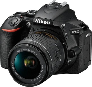 Nikon D5600 + AF-P DX 18-55mm G VR Juego de cámara