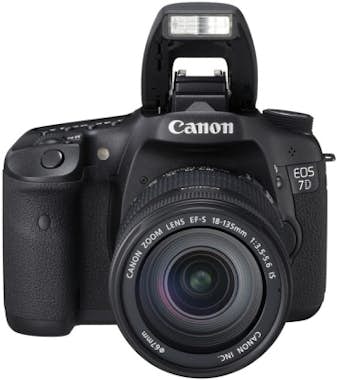 Canon EOS 7D Kit + 18-135 mm IS