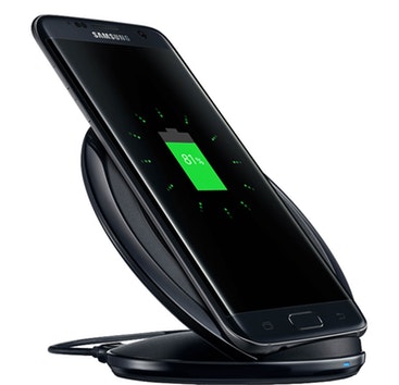 Cargador por best sale induccion samsung