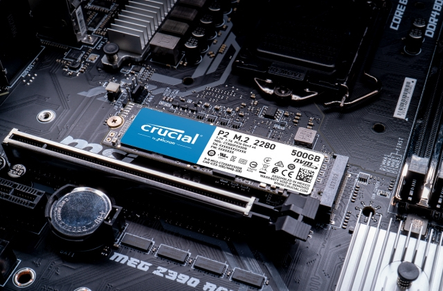 Crucial P2 M.2 2000 GB PCI Express 3.0 NVMe