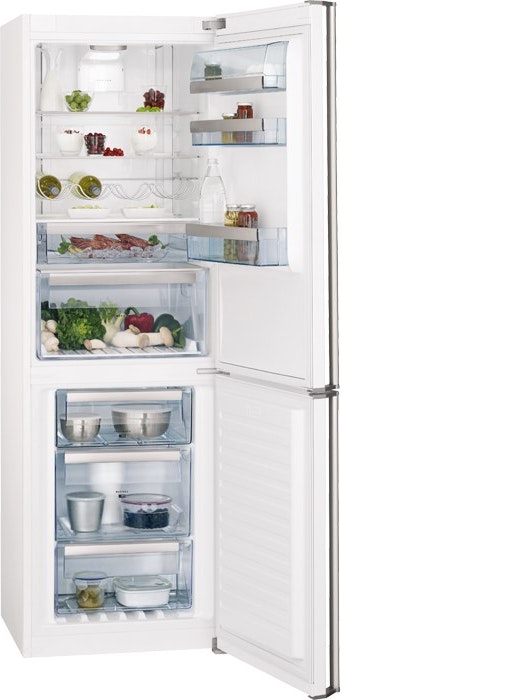 AEG AEG S93420CMW2 nevera y congelador Independiente B