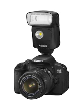 Canon Canon EOS 650D + EF-S 18-55mm Juego de cámara SLR