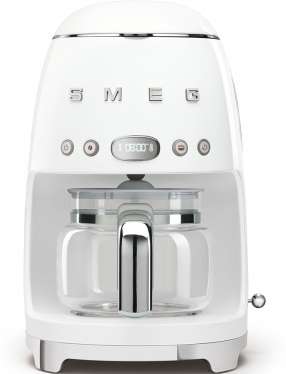 Cafetera Smeg Negra BCC02BLMEU Con Vaporizador | Funnatic.es