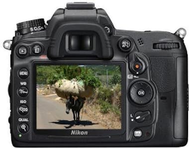 Nikon D7000 Kit + AF-S DX 18-105 mm VR